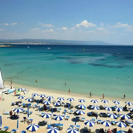 Dei Pini Hotel Fertilia