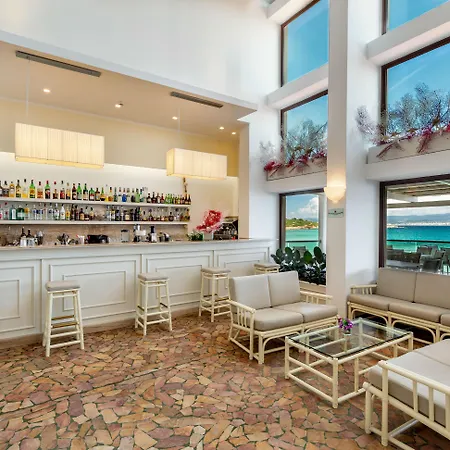 Hotel Dei Pini 4*