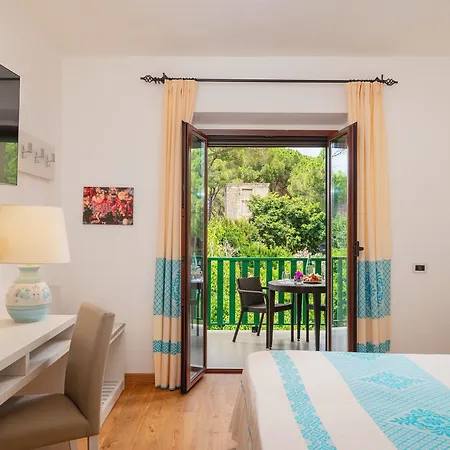 Dei Pini Hotel