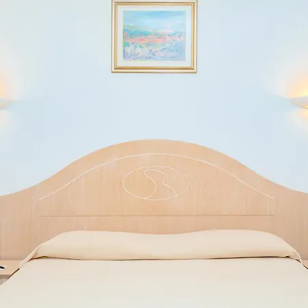 Dei Pini Otel 4*