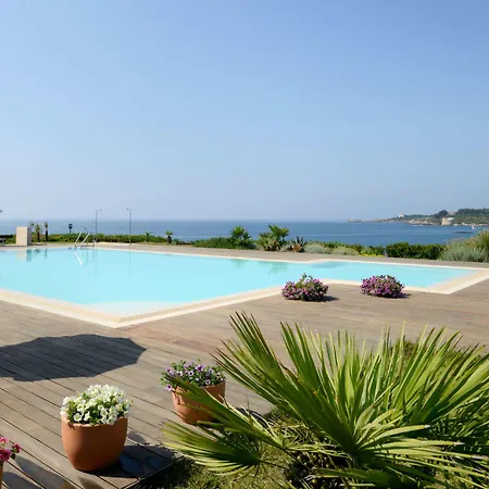 Hotel Dei Pini 4*