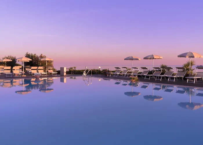 Dei Pini Hotel Fertilia